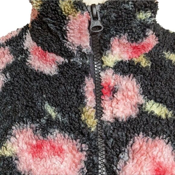 Sandy Liang Black Floral Fleece Fuzzy Pullover - Picture 2 of 7